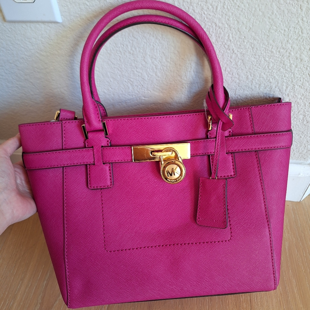 NWT MICHAEL KORS MK HAMILTON TRAVELER Medium Top Zip Tote Bag Fuschia